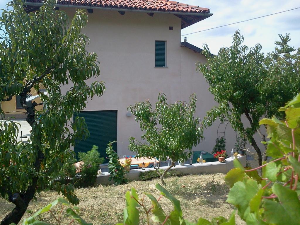 Bed & Breakfast Cascina Beatrice Rodello Eksteriør billede